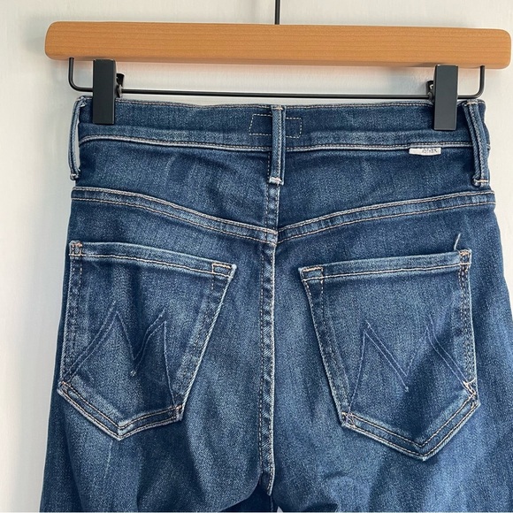 MOTHER The Insider Crop Step Fray Bootcut Jeans Home Movies Denim Size 24 - Picture 8 of 14